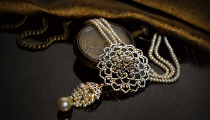 How to Incorporate Personal Stories and Symbols into Bespoke Jewellery